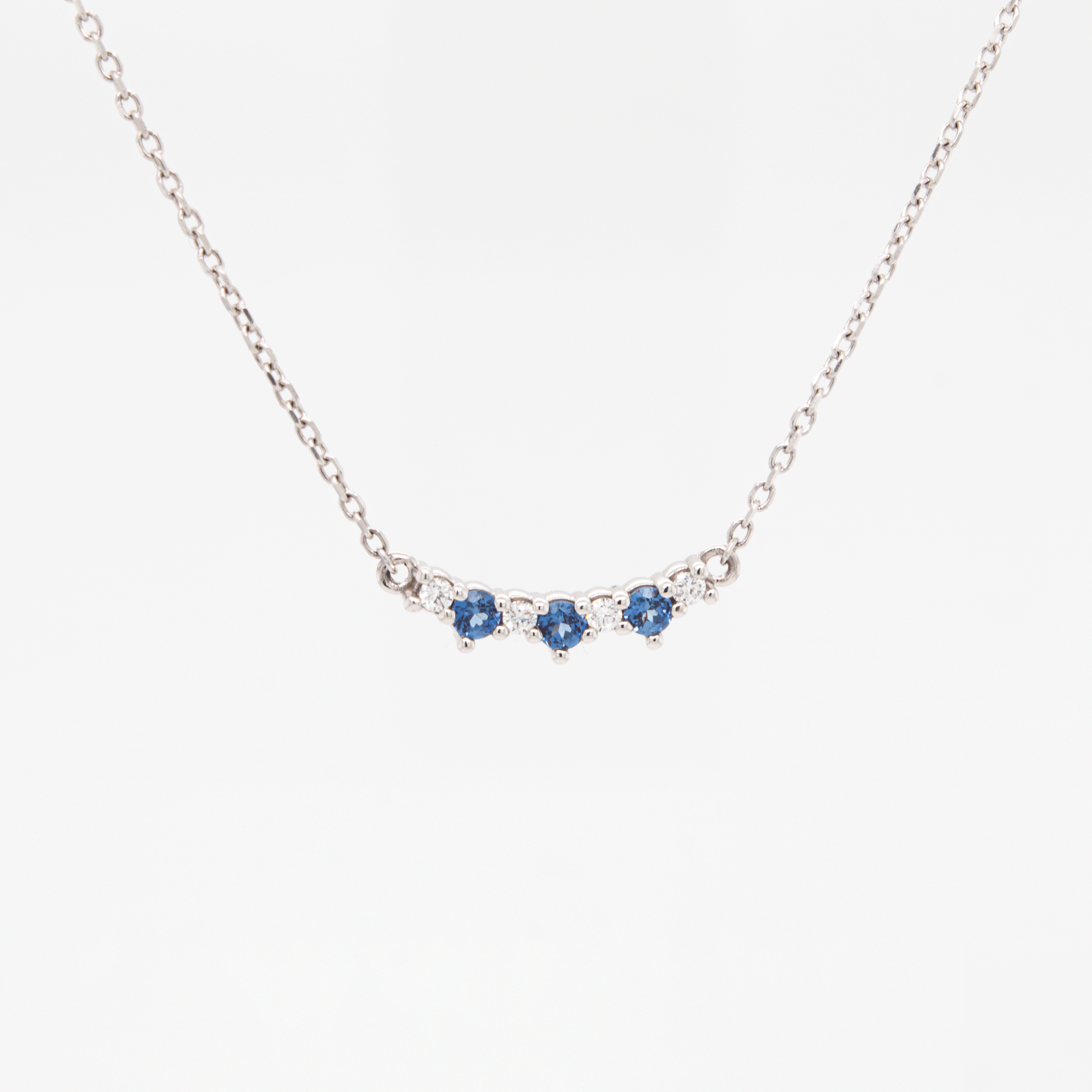 Custom sapphire necklace deals